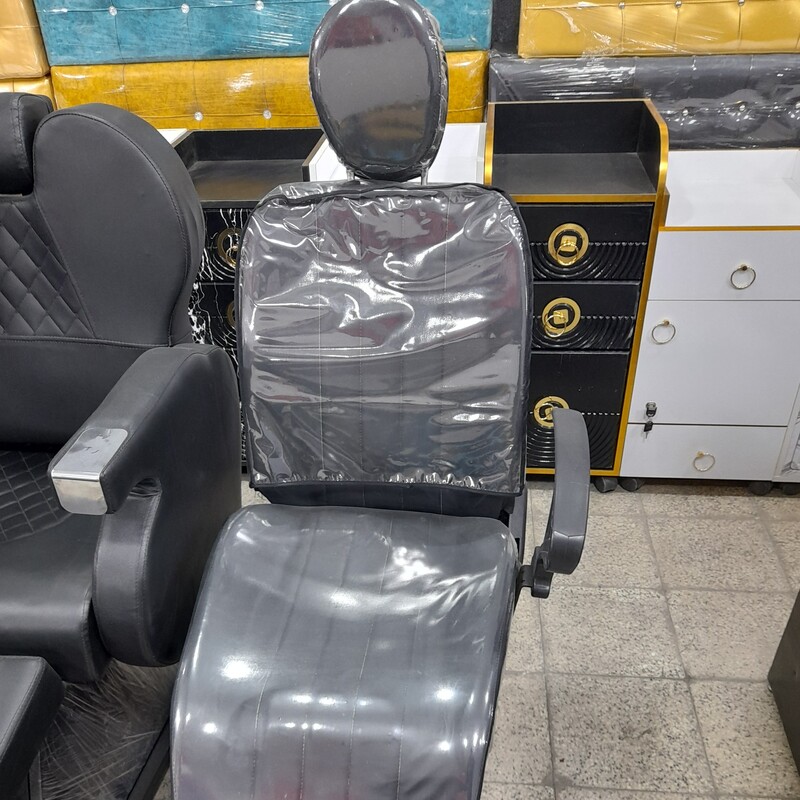 صندلی اصلاح زنانه شرکتی  طرح برقی متحرک فوم ارسال به سراسر ایران هزینه ارسال به عهده ی خود مشتری می باشد