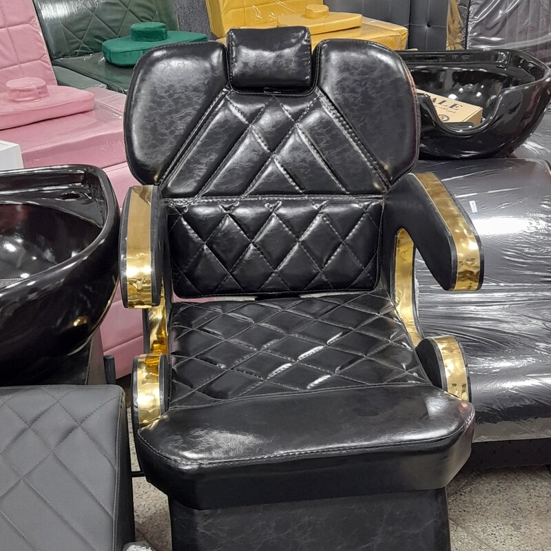 صندلی اصلاح آراز   شرکتی چرم خارجی آلگرو ارسال به سراسر ایران هزینه ارسال به عهده ی خود مشتری می باشد