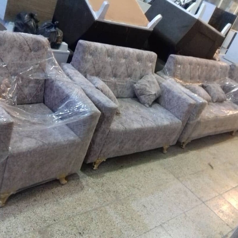 نیم ست اداری پارچه خارجی دیاموند رنگ بندی مختلف ارسال به سراسر ایران هزینه ارسال به عهده ی خود مشتری می باشد