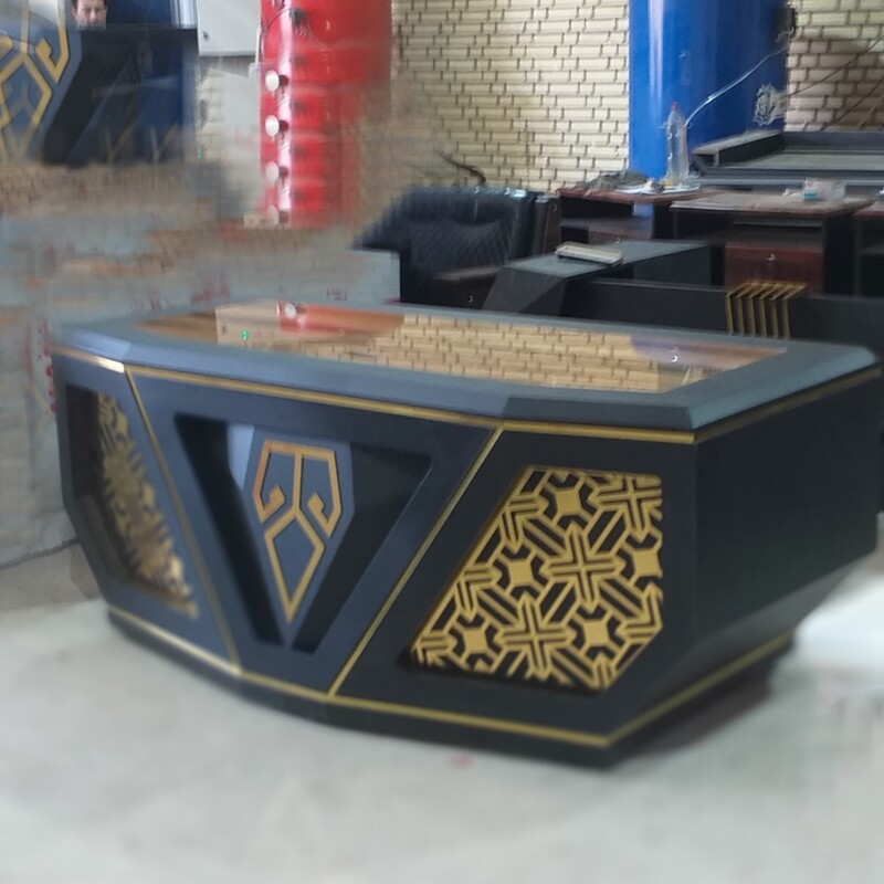 میز اداری مدیریت مدل M04پس کرایه