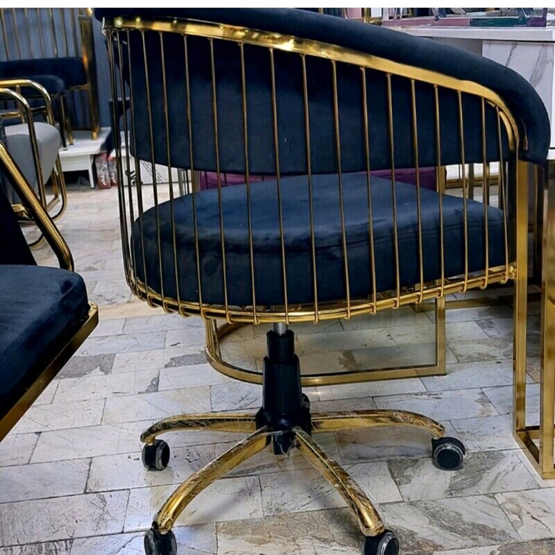 صندلی گردان شیک و زیبا در رنگبندی متنوع،غرسال رایگان نیست ،هزینه ارسال بصورت پسکلایه میباشد