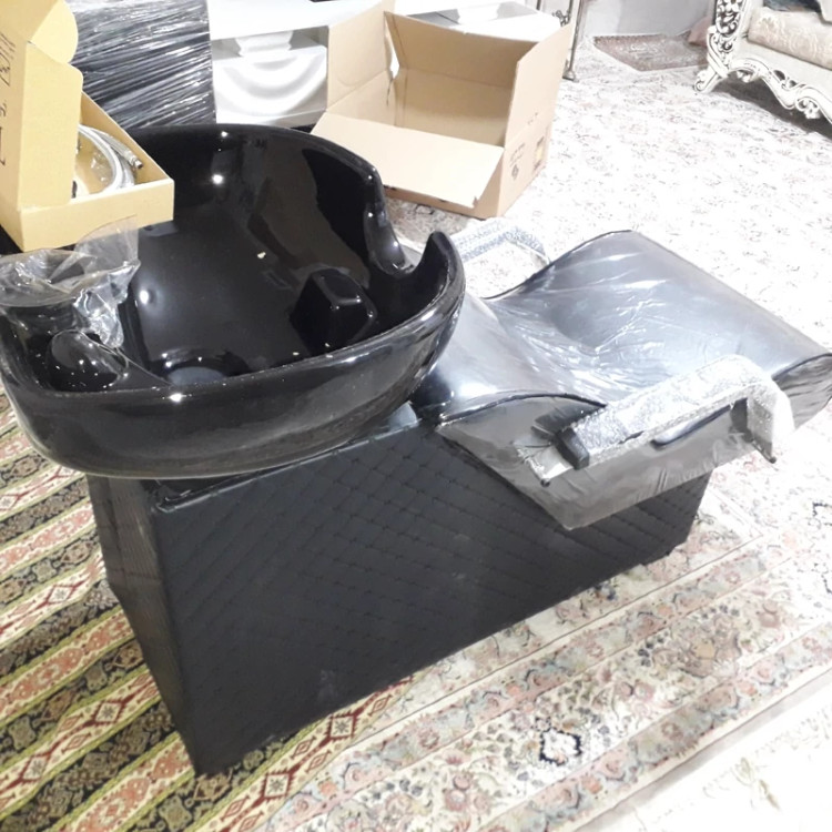 سرشور مبلی بدنه چرم دررنگ بندی متنوع چرم همراه باشیرآلات وسنگ هزینه ارسال درب منزل توسط مشتری پرداخت میشود