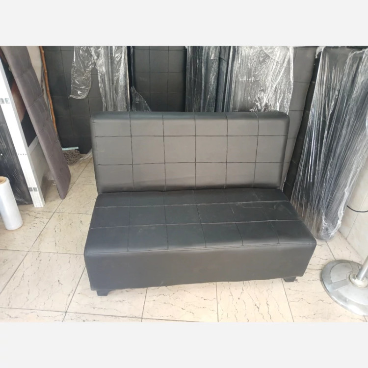 مبل گیم نت سه نفره باکیفیت بابهترین کیفیت چرم وپارچه دررنگ بندی متنوع هزینه ارسال به صورت پس کرایه به عهده مشتری میباشد