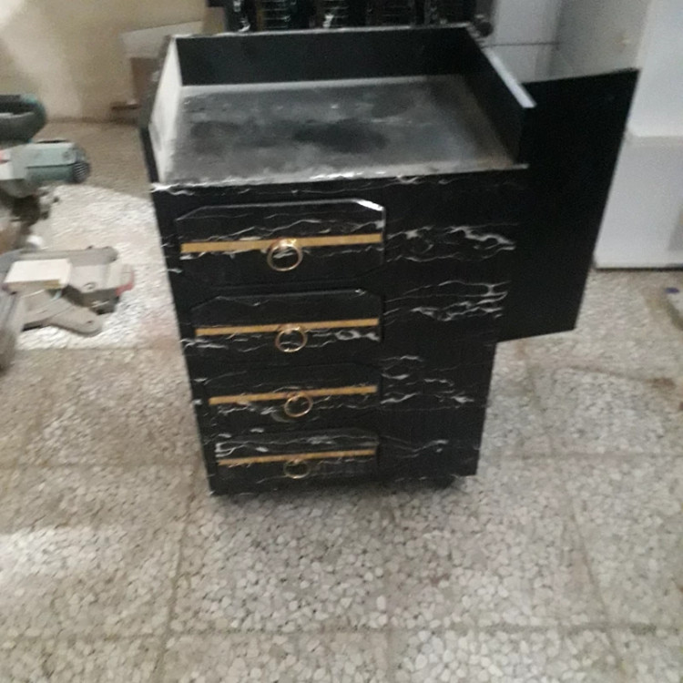 ترولی چرخدار وکیوم دررنگ بندی سفید ومشکی هزینه ارسال درب منزل توسط مشتری پرداخت میشود