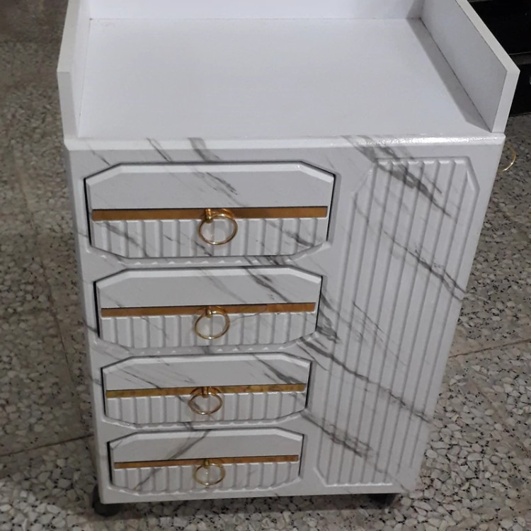 ترولی چرخدار وکیوم دررنگ بندی سفید ومشکی هزینه ارسال درب منزل توسط مشتری پرداخت میشود