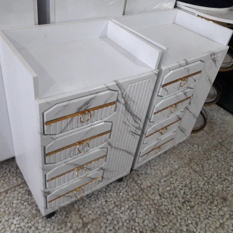 ترولی چرخدار وکیوم دررنگ بندی سفید ومشکی هزینه ارسال درب منزل توسط مشتری پرداخت میشود