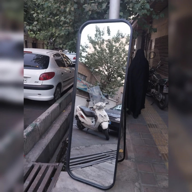آینه قدی پایه دار مستطیل گوشه خم ابعاد 60 در180،