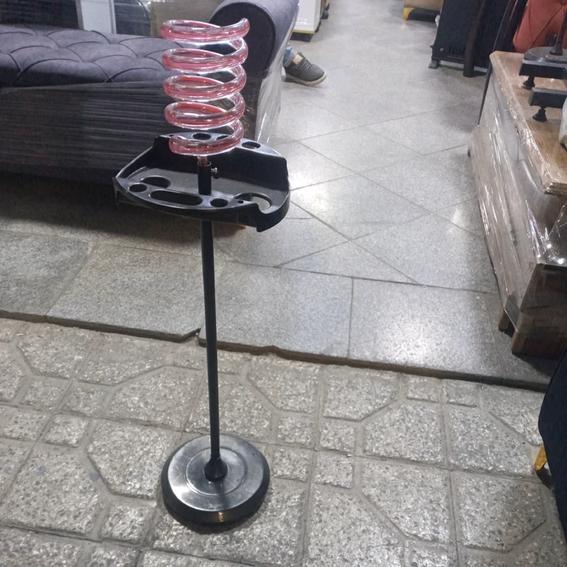 پایه سشوار به صورت پسکرایه می باشد